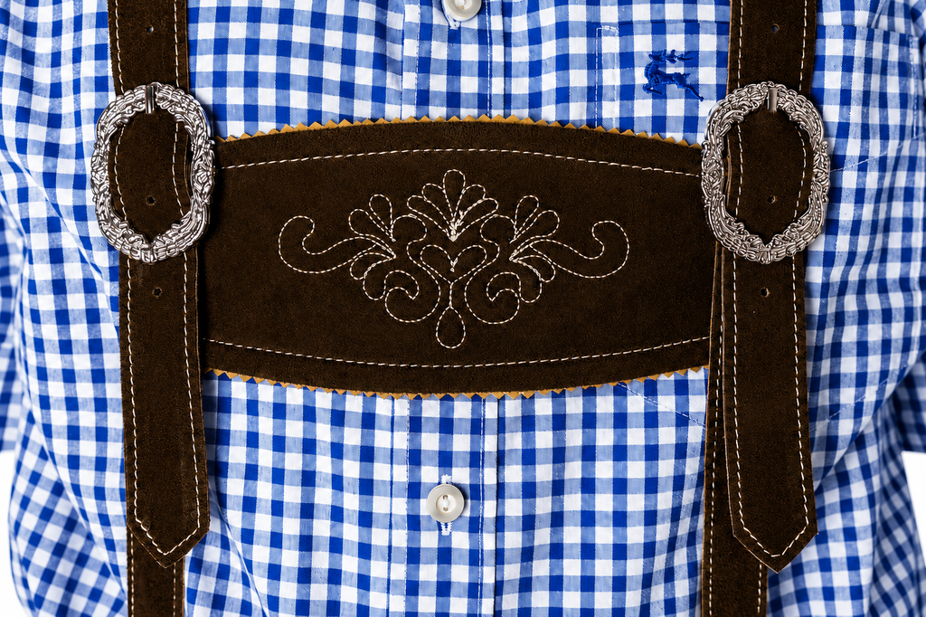 Lederhosenset Jupp met blauw hemd en sokken